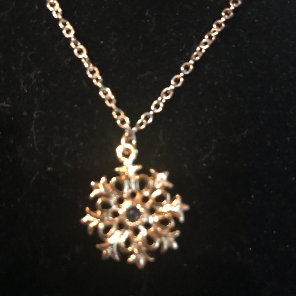 Simple black stone and silver tone necklace